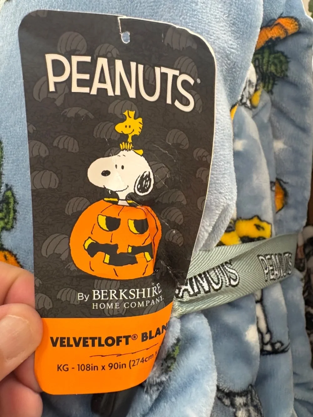 Viral Berkshire KING Peanuts Snoopy Halloween Blanket Cactus